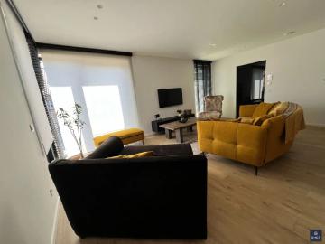 STIJLVOL HOEKAPPT. MET 1 SLPK, TERRAS EN STAANPL