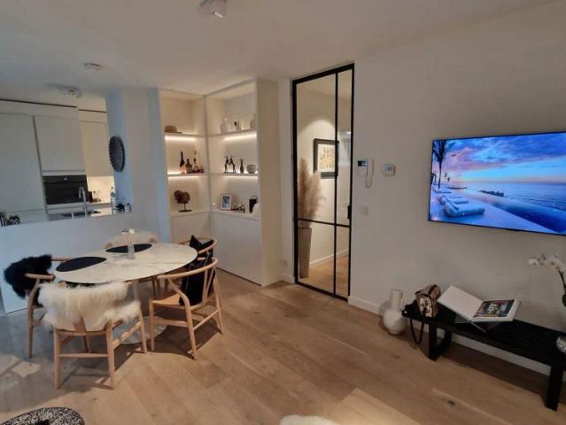 Stijlvol ongemeubeld 1 slaapkamer appartement