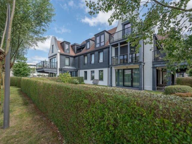 Stijlvol penthouse met 2 slaapkamers en terras – Duinenwater