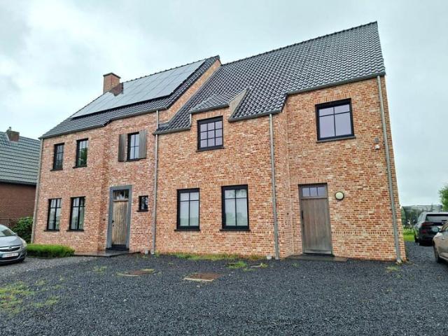 Stijlvolle nieuwbouw woning te Peer