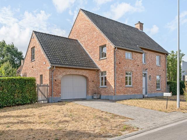 Stijlvolle Pastorijwoning met zwembad | Huysewinkel