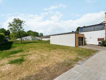 Stijlvolle woning met tuin & garage te Herderen