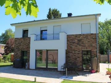 Stil trifft Komfort Neubau Stadtvilla in Rastede Im Göhlen!