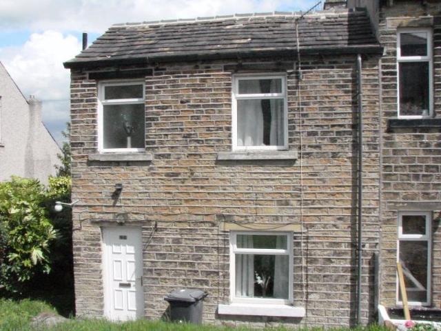 Stile Common Road, Newsome, Huddersfield HD4, 1 bed end terrace house to rent, £650 pcm | PrimeLocation