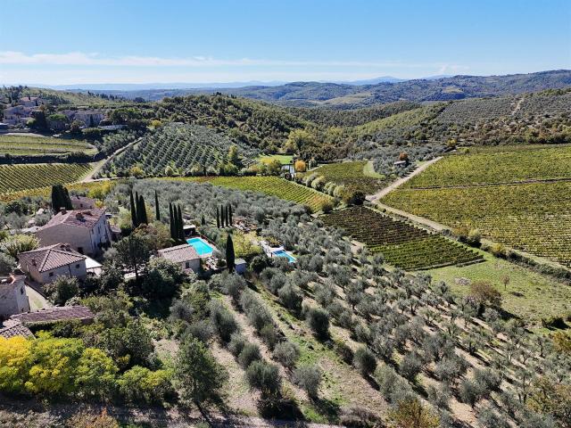 Stiloso Casale Ristrutturato di 3 Camere da Letto e Casetta. 180m² Gaiole in Chianti