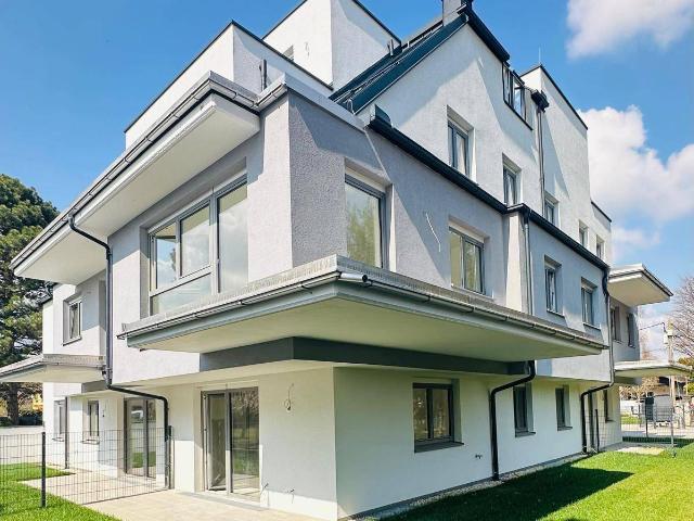 Projekt Leopold: Stillvolle 2 Zimmer Dachterrassenwohnung mit Weitblick mit großzügiger Terrasse und Ost Sonne – energieeffizient & elegant