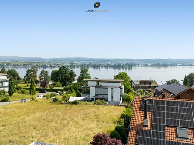 Stilvoll und modern mit unverbaubarer Seesicht