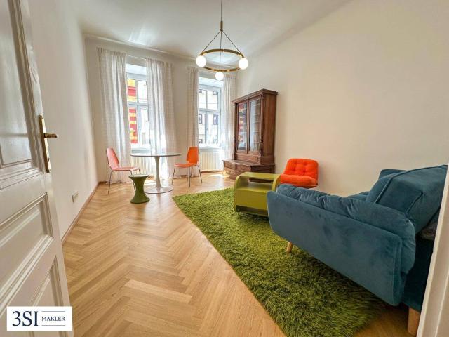 Stilvoll Wohnen im 9. Bezirk Lichtdurchflutete Altbauwohnung in ruhiger Seitenstraße