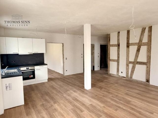 Stilvoll wohnen im historischen Ambiente – 3,5 Zimmer Hochparterre Wohnung mit Balkon & sichtbarem Fachwerk“