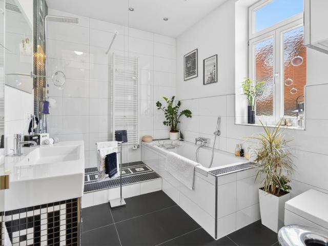 Stuck, Kamin, Altstadtterrasse – elegantes Wohnen im historischen Esslingen ohne Provision & frei