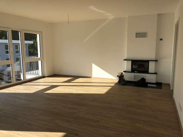 Stilvoll wohnen in Frankfurt Rödelheim mit Kamin und großzügigem Balkon