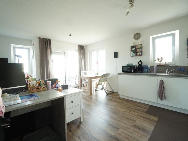 Stilvoll wohnen mit Garten: 3 Zimmer Terrassenwohnung, inkl. Einbauküche