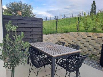 STILVOLL WOHNEN mit schönem Naturblick nahe Gleisdorf, Sonne Ruhe Komfort, Terrasse, Garten, Carport & Parkplatz