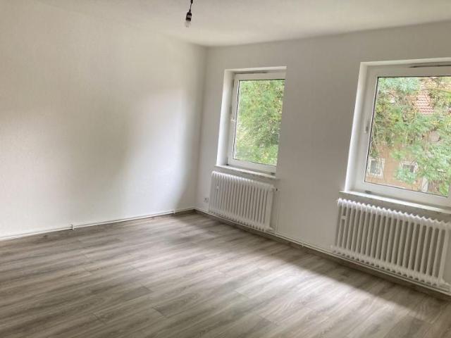 Stilvoll wohnen mit Weitblick gepflegte 2 Zimmerwohnung im 3. Obergeschoss ohne Fahrstuhl