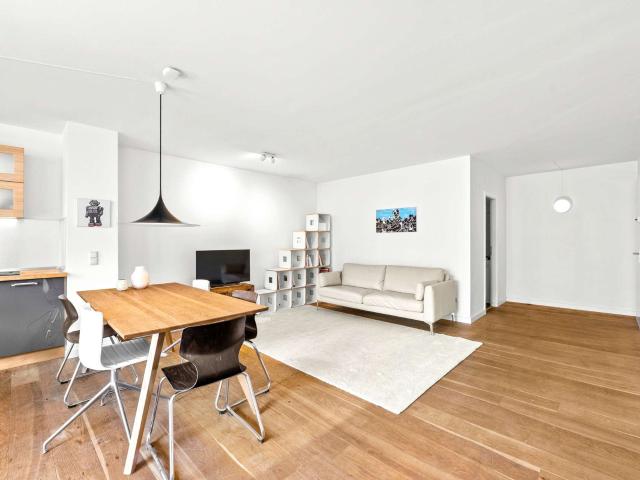 Stilvoll wohnen zwischen Mitte & Kreuzberg – mit Balkon und begehbarem Ankleidezimmer