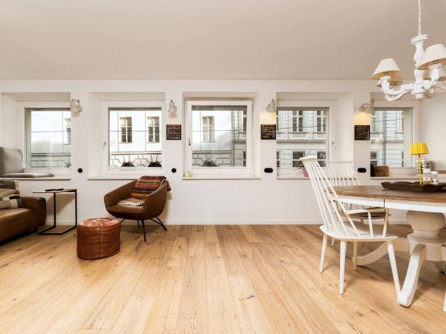 Stilvoll eingerichtete 3 Zimmer Wohnung, kernsaniert – mitten im Zentrum von Wien
