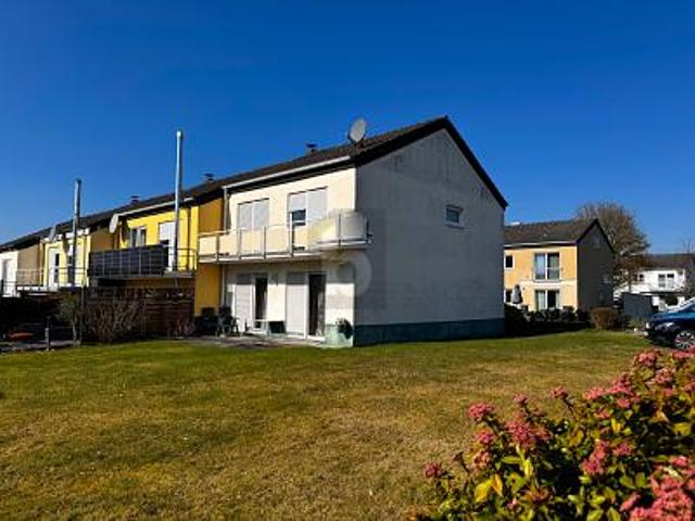 STILVOLL, GROßZÜGIG, LICHTDURCHFLUTET, TERRASSE