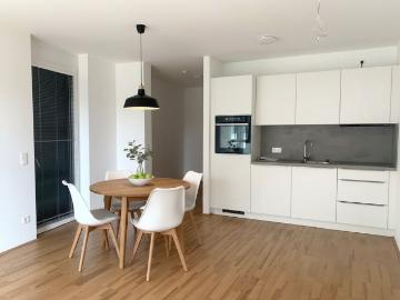 Stilvoll kompakt: 1 Zimmer Wohnung mit Balkon in begehrter Toplage! Top 40