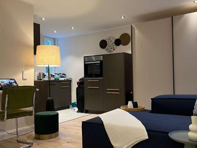 Stilvoll möblierte 1 Zimmer Wohnung im Herzen Charlottenburg's!