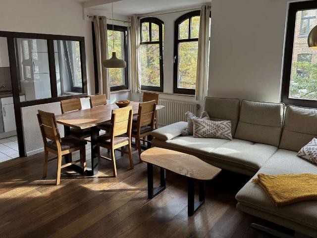 Stilvoll möblierte 2 Zimmer Wohnung am Eigelstein – zentral & voll ausgestattet