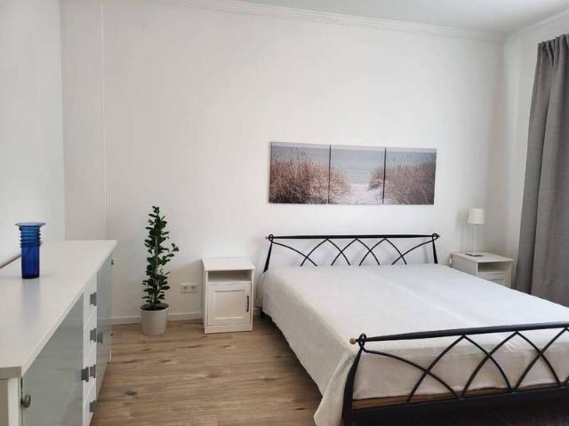 Stilvoll möblierte 4 Zimmer Wohnung in Wilmersdorf nahe Ku’damm