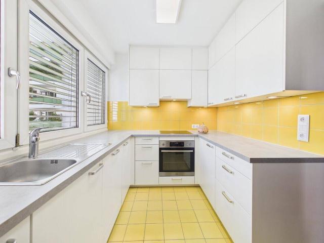 Stilvoller Wohnraum für die ganze Familie – 4 Zimmer Erdgeschosswohnung mit Westterrasse & Tiefgarage in Waidmannsdorf