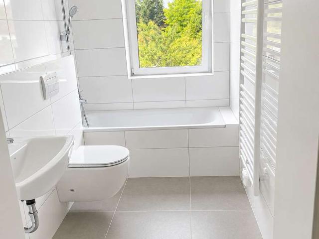 Stilvoll modernisiert: 4 Zimmer Wohnung in Offenbach