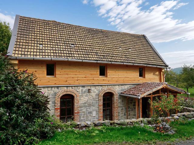 Stilvoll modernisiertes Landhaus im Altenburger Land: Historischer Charme trifft zeitlose Eleganz