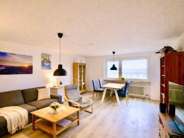 Stilvoll renovierte Wohnung mit Balkon in ruhiger und zentraler Lage!