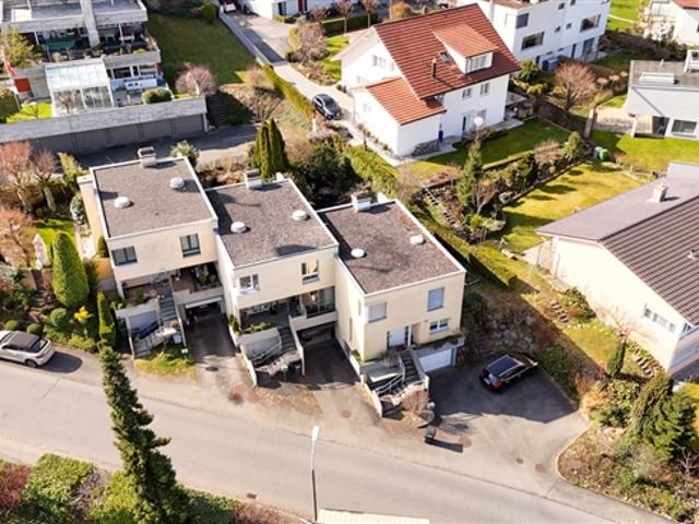 Stilvoll renoviertes 6.5 Zimmer Reiheneinfamilienhaus