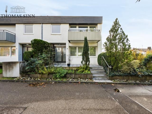 Stilvoll renoviertes Reiheneckhaus mit Garage und großem Garten in absoluter Top Lage!