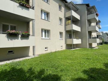 Stilvoll sanierte 2 Zimmer Wohnung inkl. Balkon mit durchdachtem Grundriss in Top Lage von Vöcklabruck! Ab sofort verfügbar!