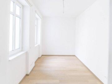 Stilvoll sanierte 3 Zimmer Wohnung mit optimaler Raumaufteilung