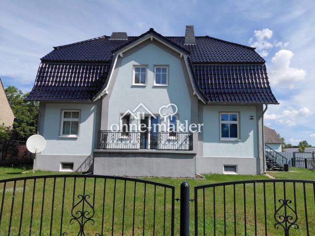 Stilvoll saniertes Herrenhaus auf 3.794 m² Grundstück