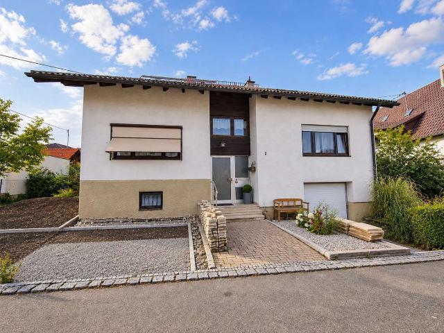 Provisionsfrei von Privat | Modernisiertes 2 3 Familienhaus mit Kamin, Büro mit Außenzugang