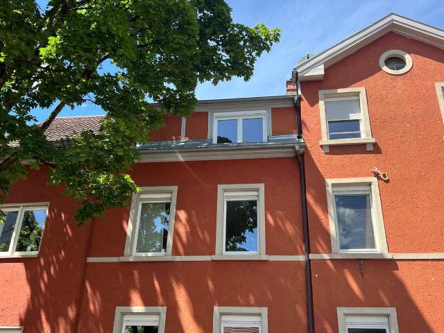 Stilvolle 3,5 Zimmer Altbauwohnung im DG / Offenburg Oststadt