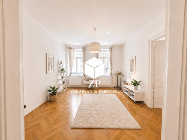 Stilvolle 3 Zimmerwohnung mit zeitloser Eleganz