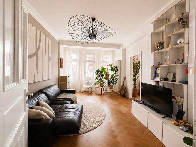 Stilvolle 3 Zimmer Altbauwohnung mit Balkon im Herzen von Bad Cannstatt