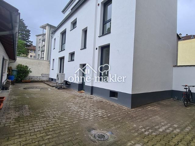 Stilvolle 3 Zimmer Maisonette mit Dachterrasse, KfW 55 Haus