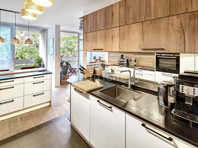 Stilvolle 3 Zimmer Wohnung am Arabellapark U4