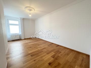 Wohnung zum Verkauf in Helmholtzplatz