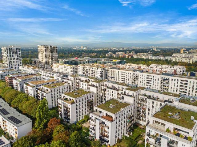 Stilvolle 3 Zimmer Wohnung im Europaviertel – Weitblick, zwei Bäder & Energieklasse A