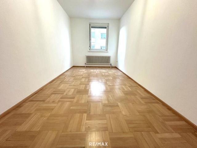 Stilvolle 3 Zimmer Wohnung in der Lazarettgasse