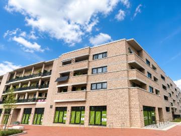 Stilvolle 3 Zimmer Wohnung mit Balkon und neuer Einbauküche in Hannover