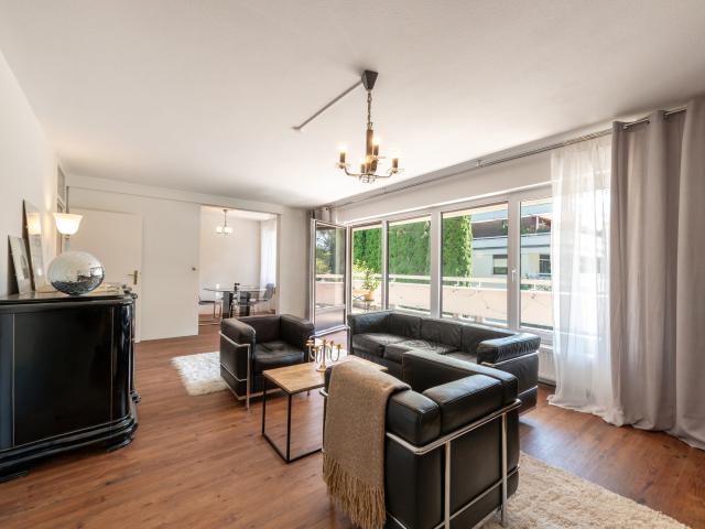Stilvolle 3 Zimmer Wohnung mit großzügiger Terrasse