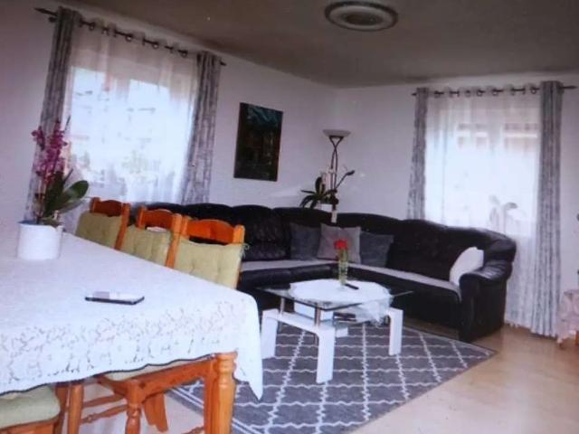 Stilvolle 3 Zimmer Wohnung mit Einbauküche in Schramberg