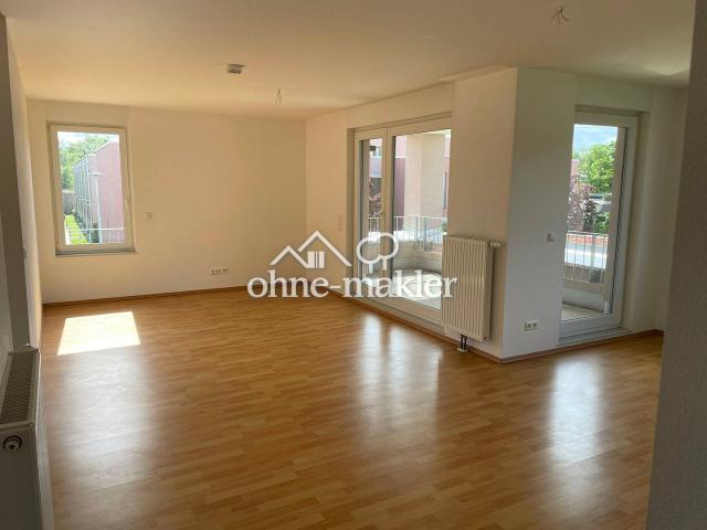 Stilvolle 3 Zimmer Wohnung mit Einbauküche und Balkon