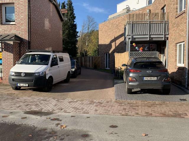 Stilvolle 3 Zimmer Wohnung mit Südbalkon und Einbauküche in Moorrege