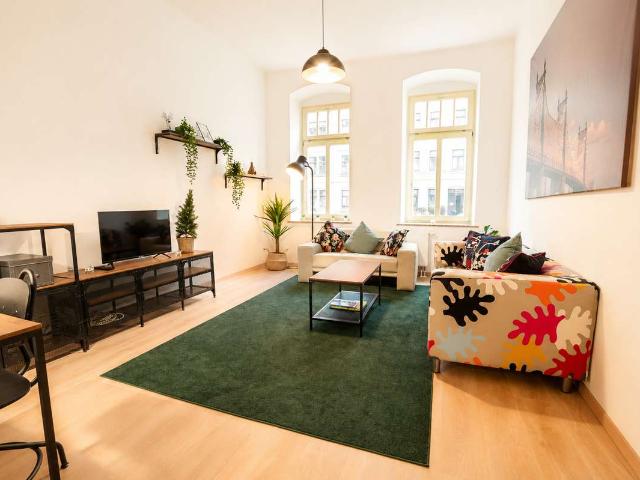 Stilvolle 3 Raum Wohnung mit Balkon mit Innenhoflage / voll möbliert