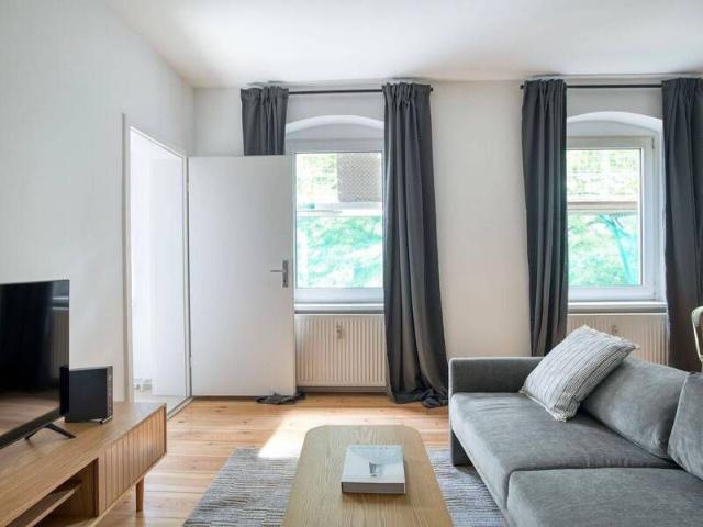 Stilvolle 1 Zimmer Wohnung in Charlottenburg voll möbliert